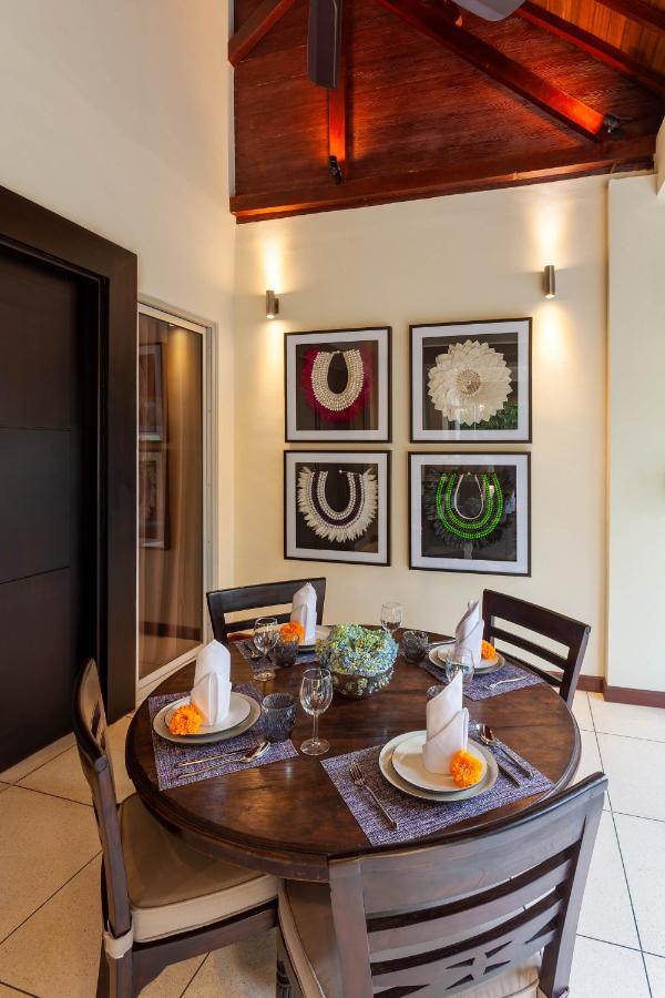 Asrina Villa'S Seminyak Exterior photo